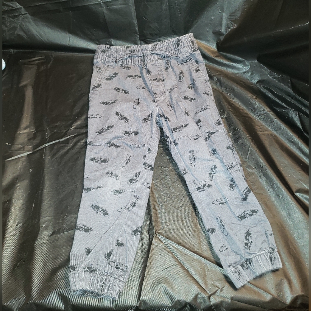 Boys pants size 3T, like new